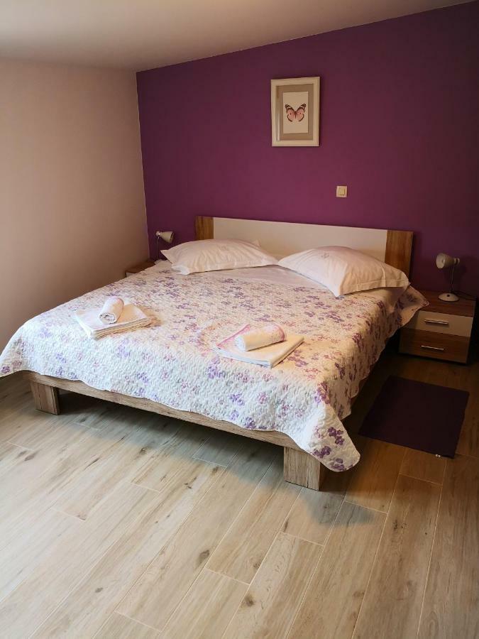 Apartment Aria Banjol Buitenkant foto