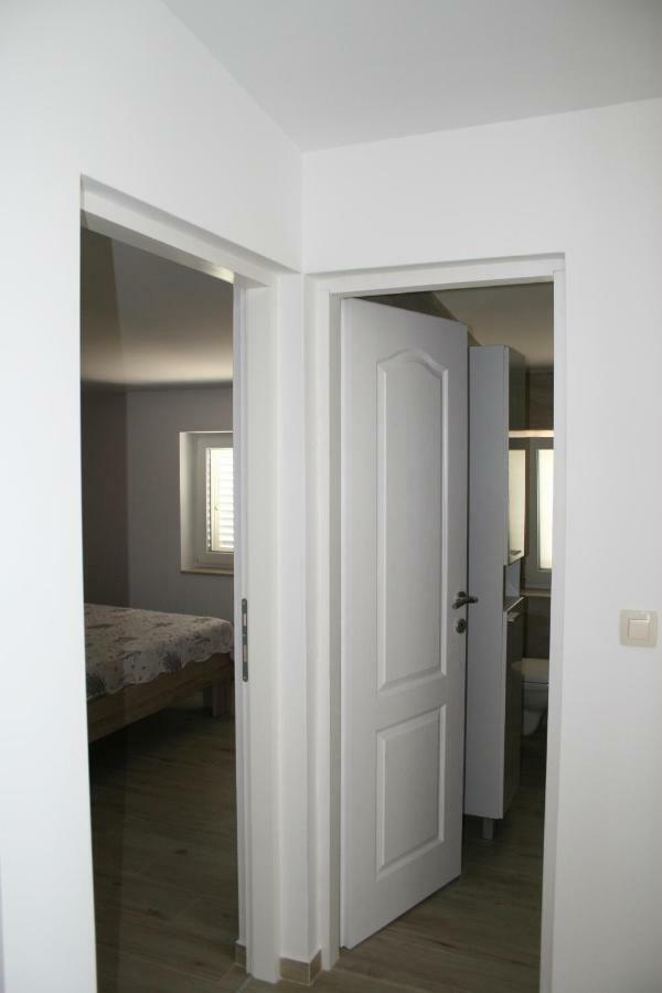 Apartment Aria Banjol Buitenkant foto