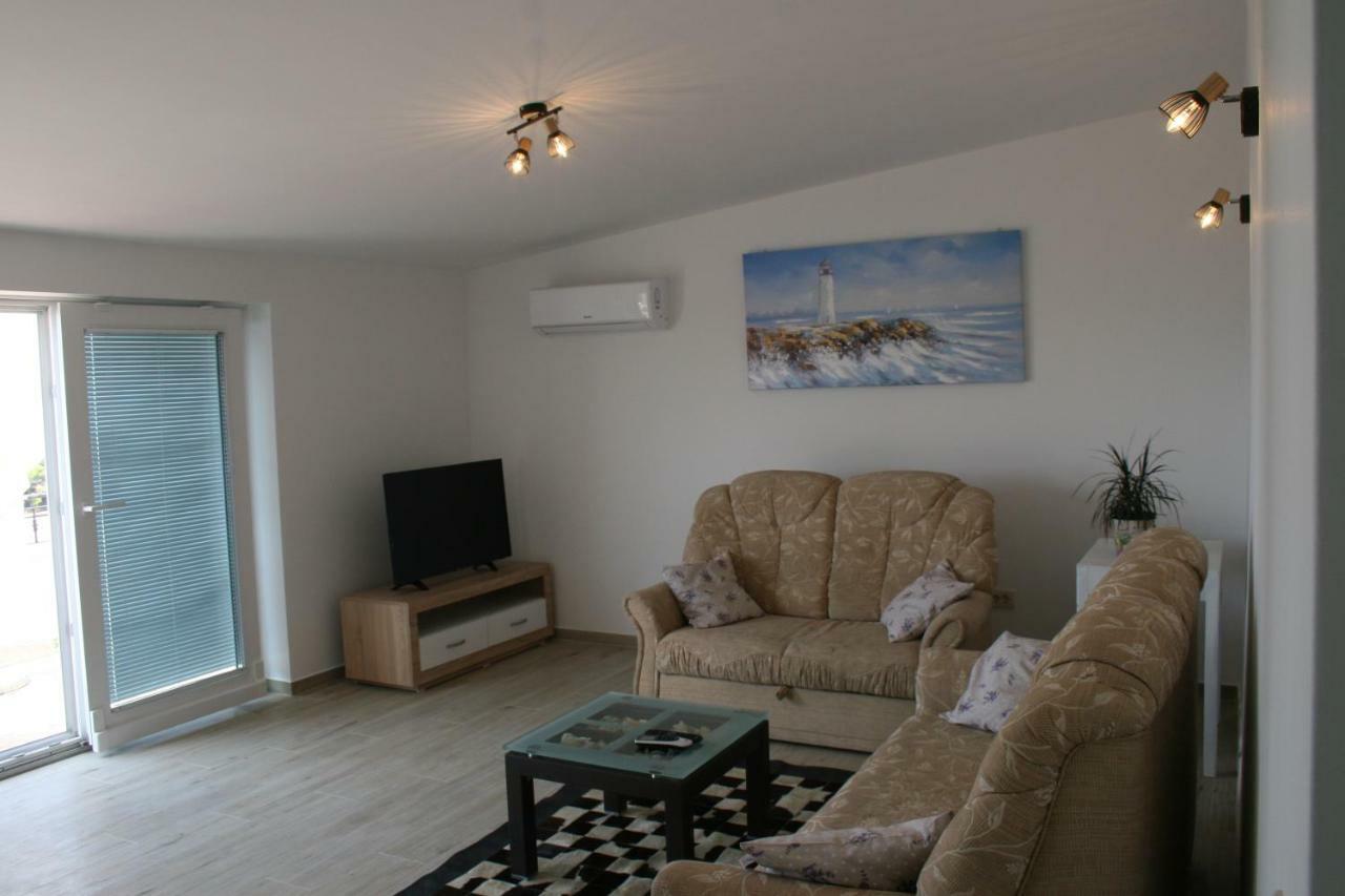 Apartment Aria Banjol Buitenkant foto